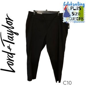 NWT L&T Black “Taylor Slim Ankle” (C10)